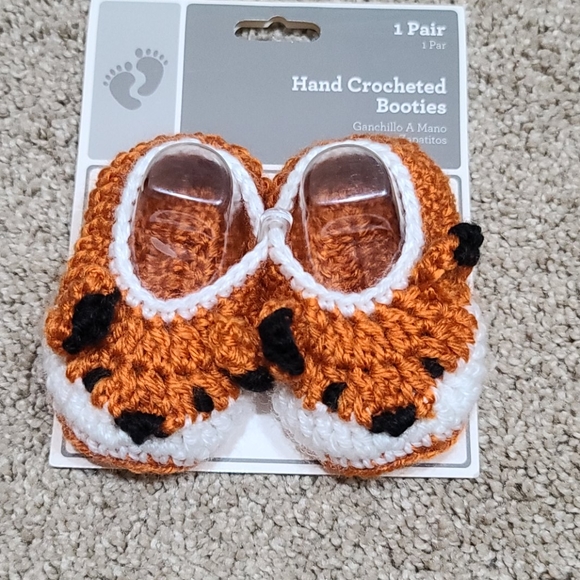 Infant hat/diaper cover & booties - Picture 4 of 4